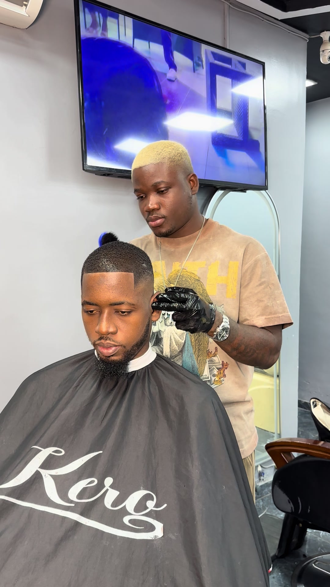 @Jean_kero_barber225