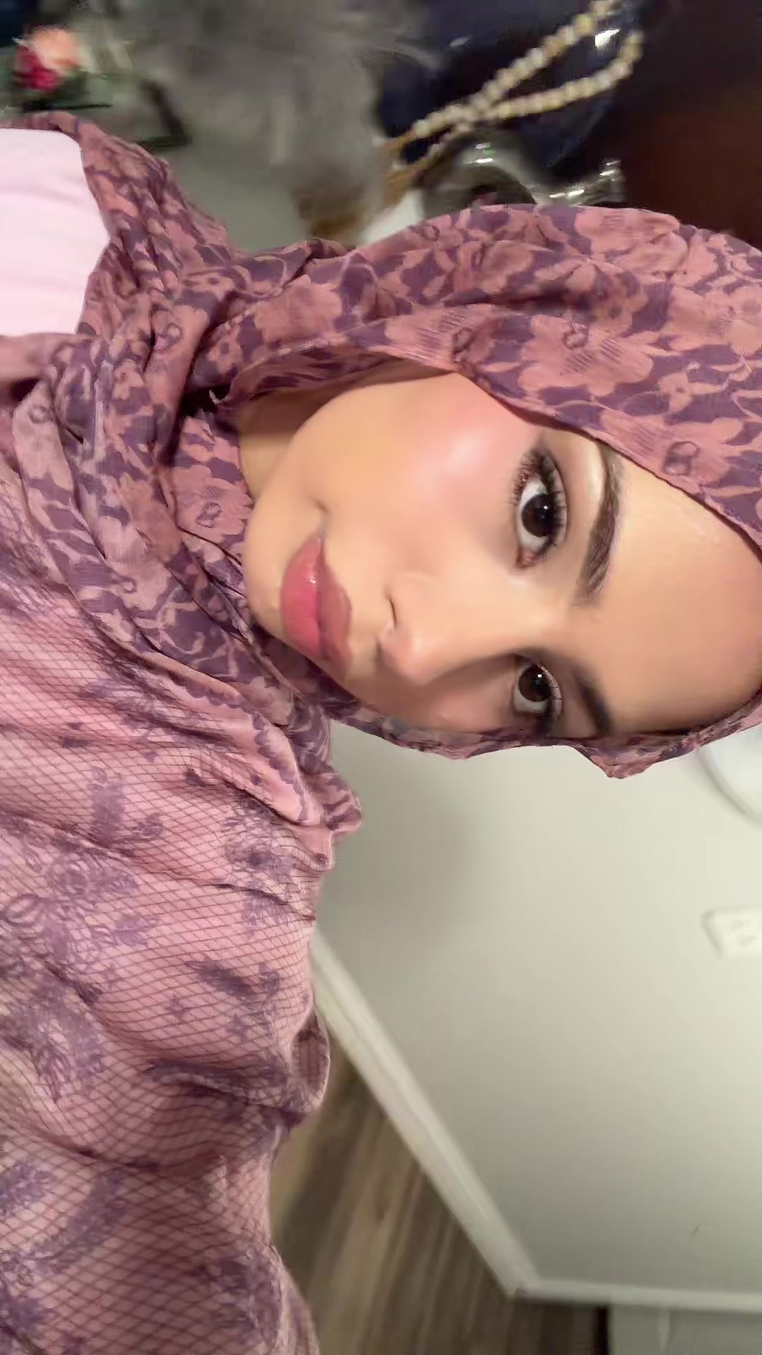 @nenealatbi