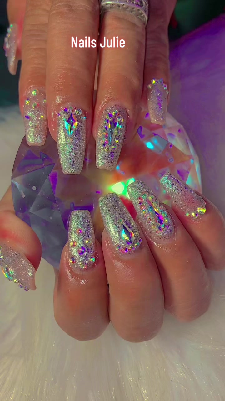 @NAILS JULIE