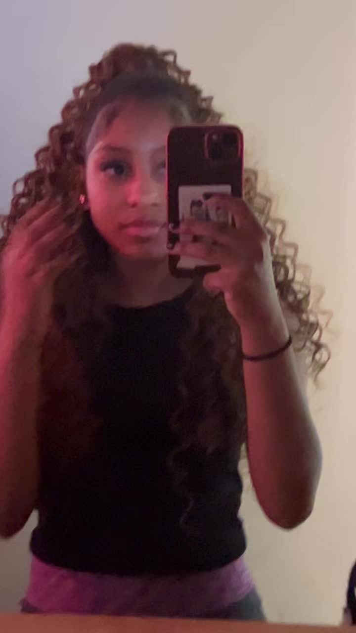 @Tinyy
