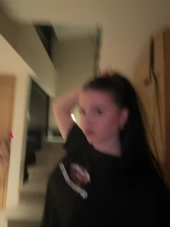 @anuuskica
