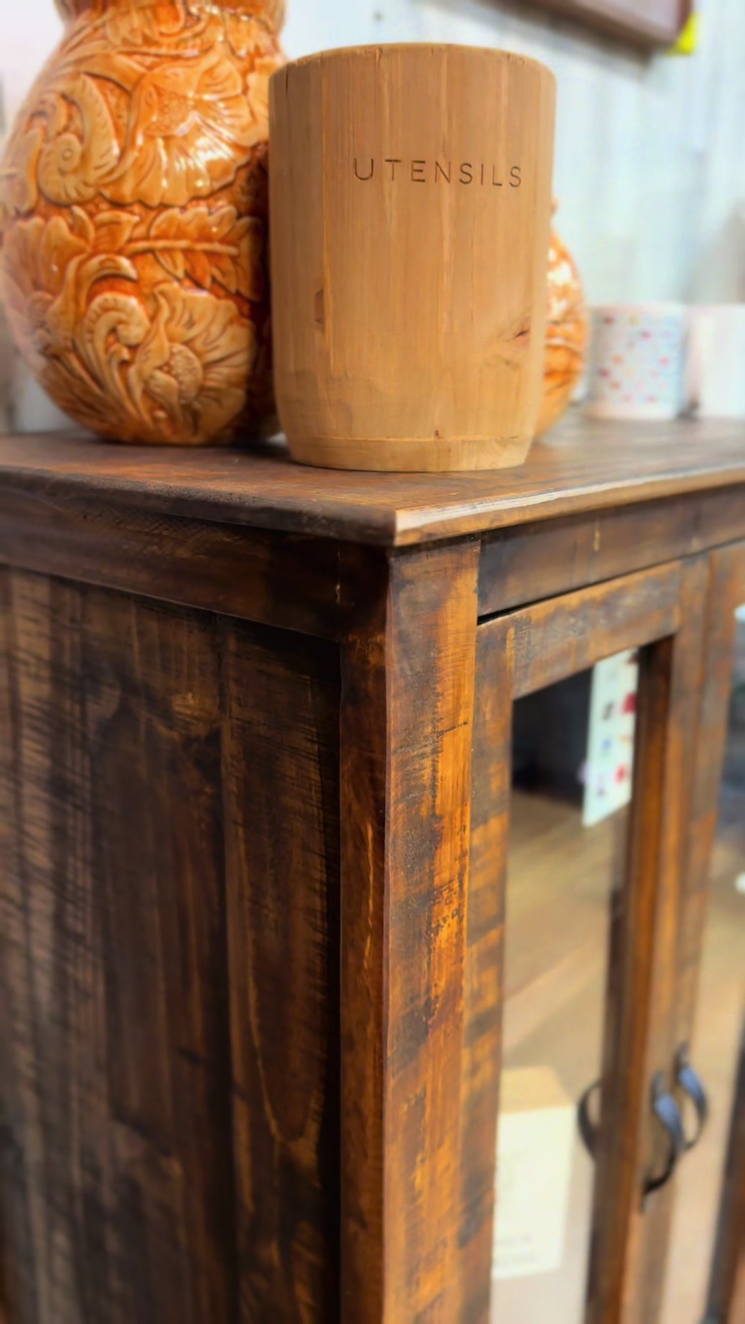 @RusticFurnitureDepot