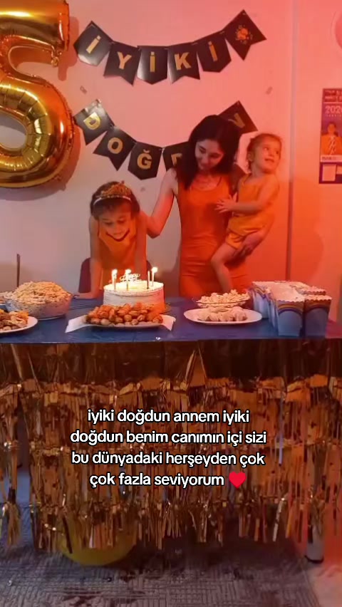 @👻