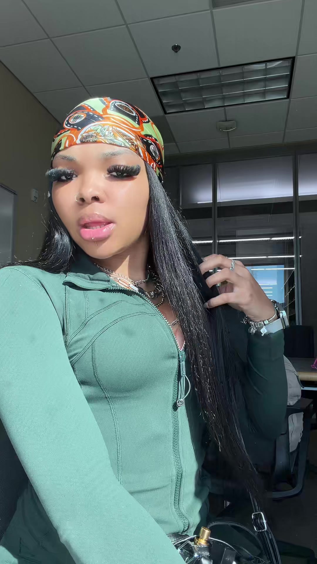 @Avinena