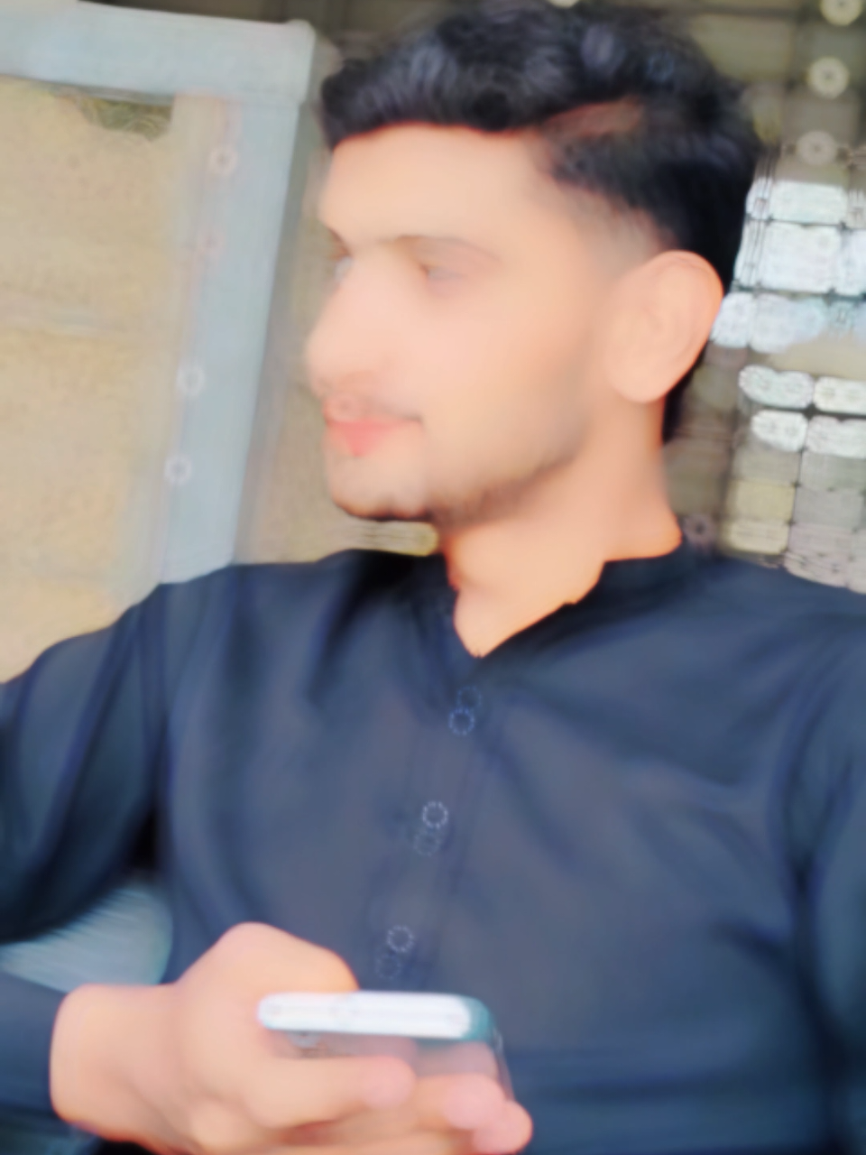 @حمزہ بن ساجد 🖤🥂