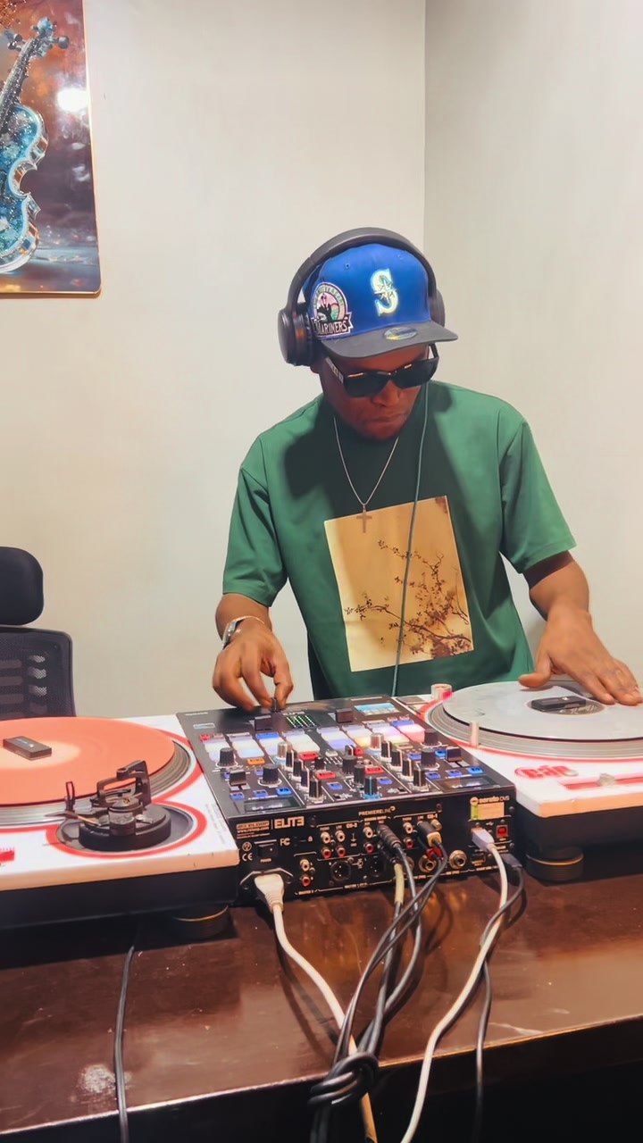 @DJ DEA