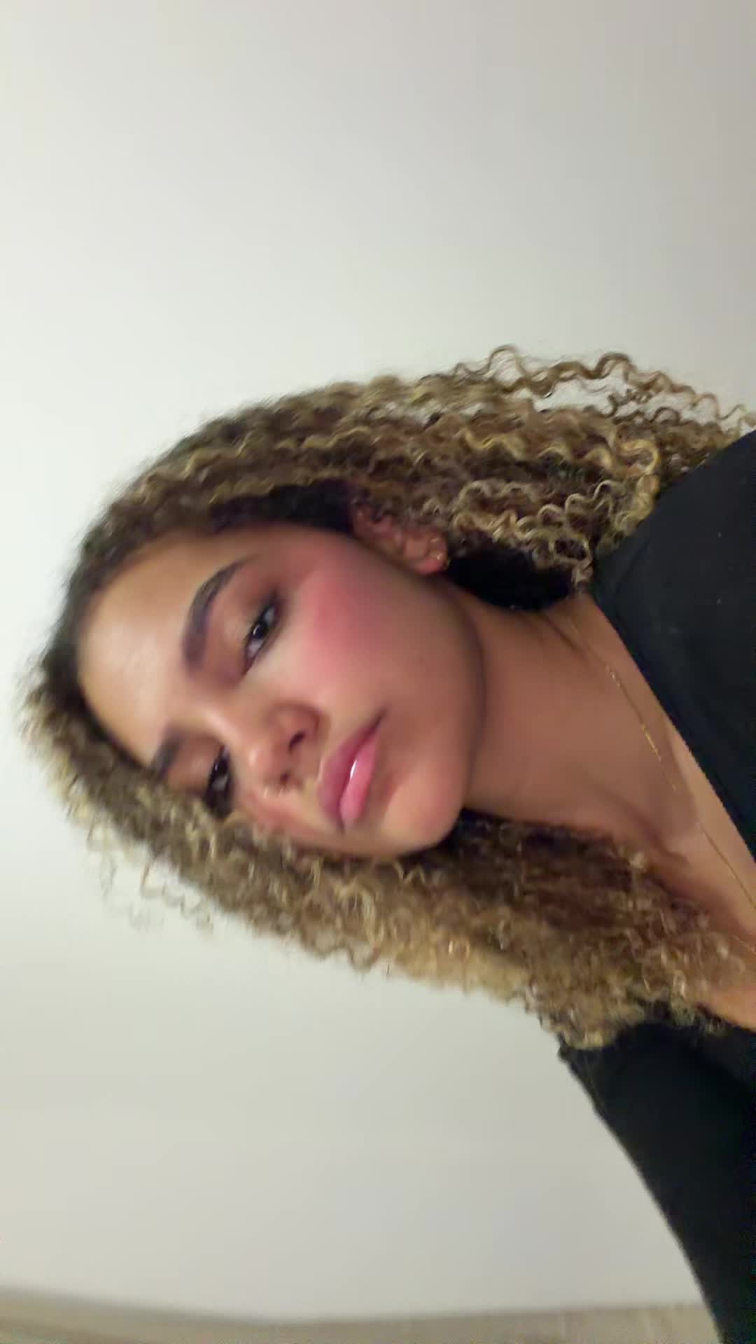 @Cec&iacute;lia Montanari