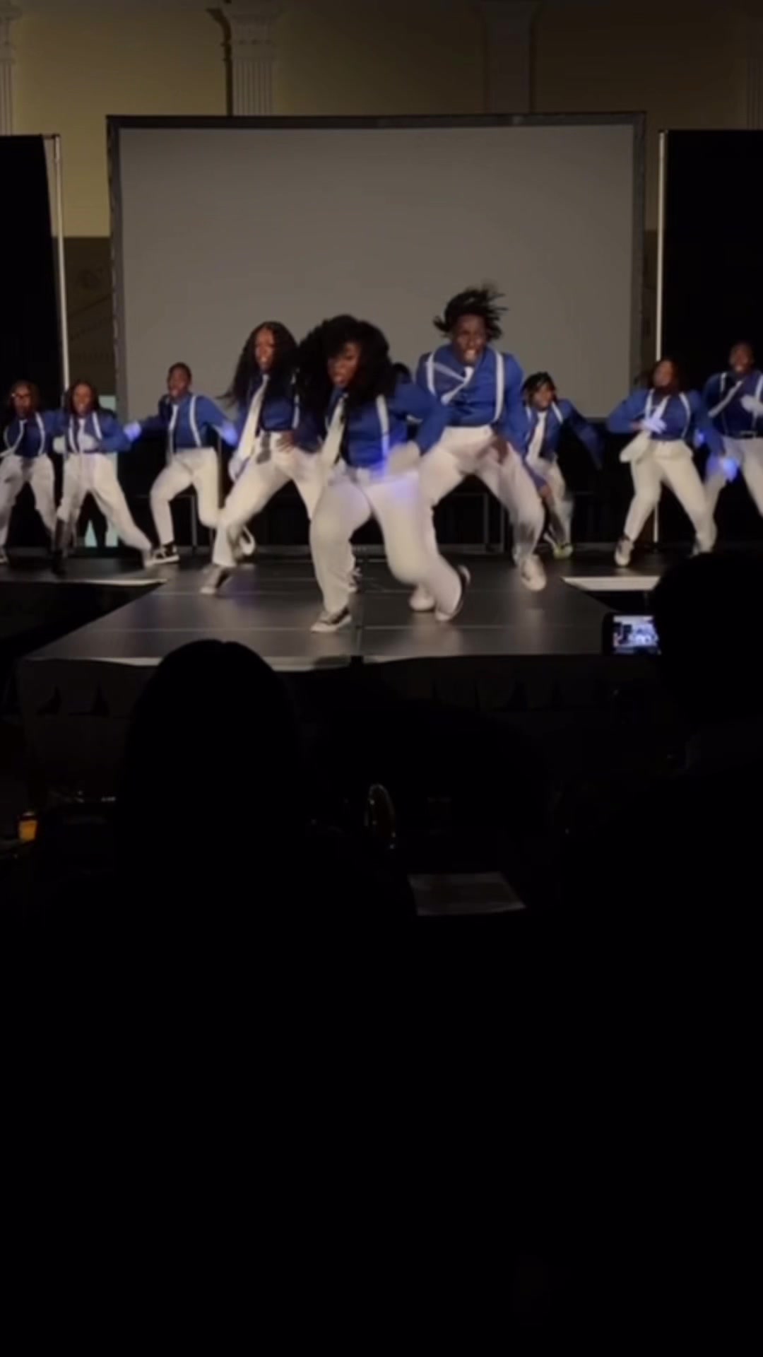 @Diazporić Dance Team