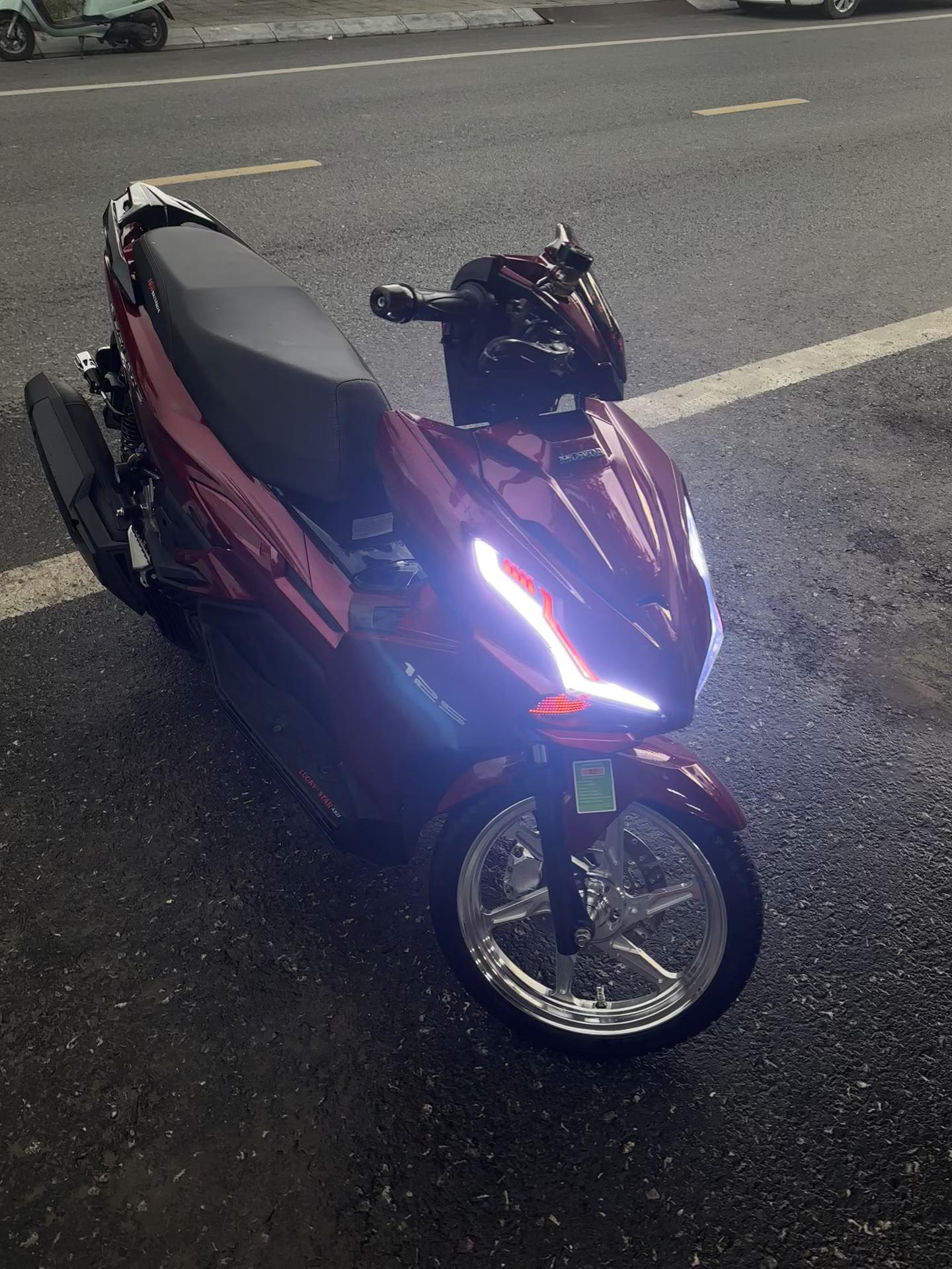 @Thành Long