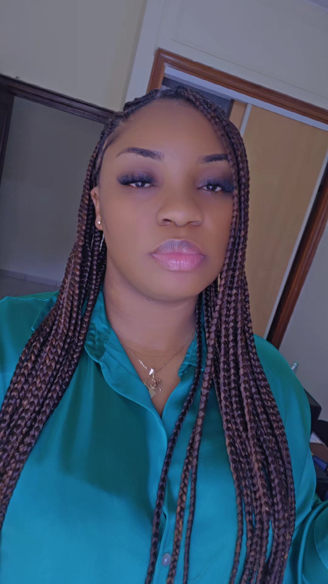 @Jannys Laure Affane🇬🇦