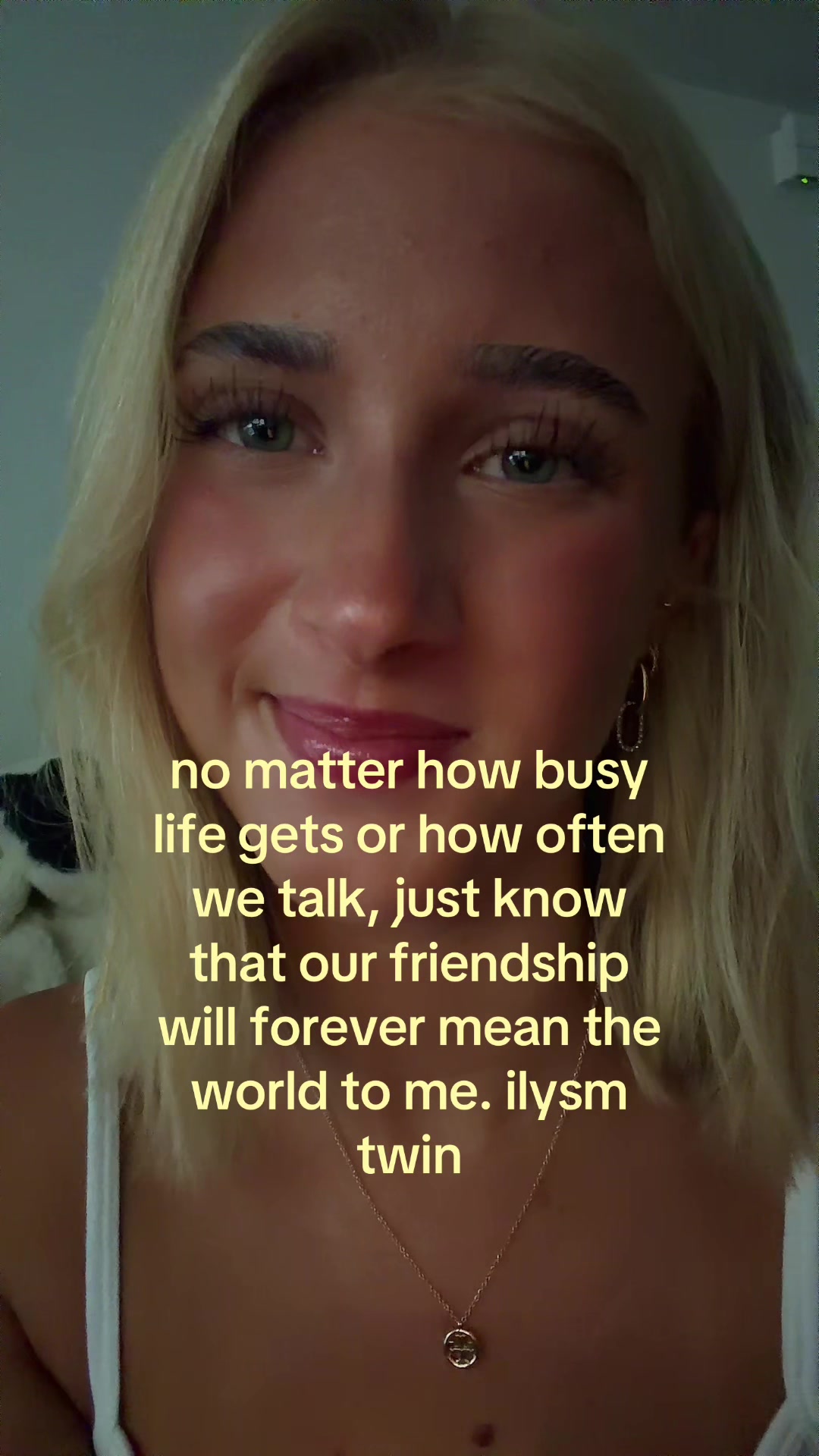 @theelliebarker