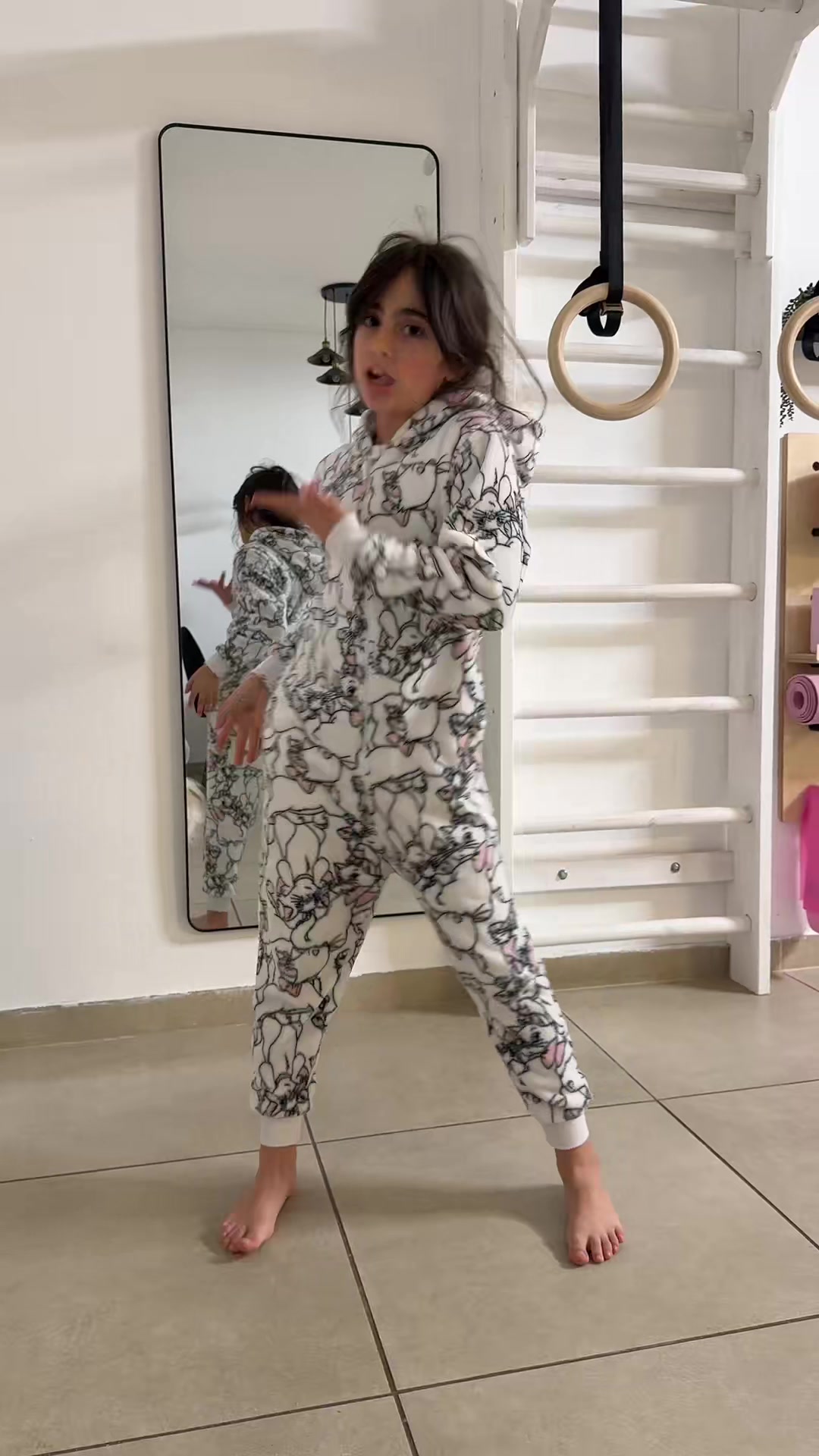 @Alinlevi10