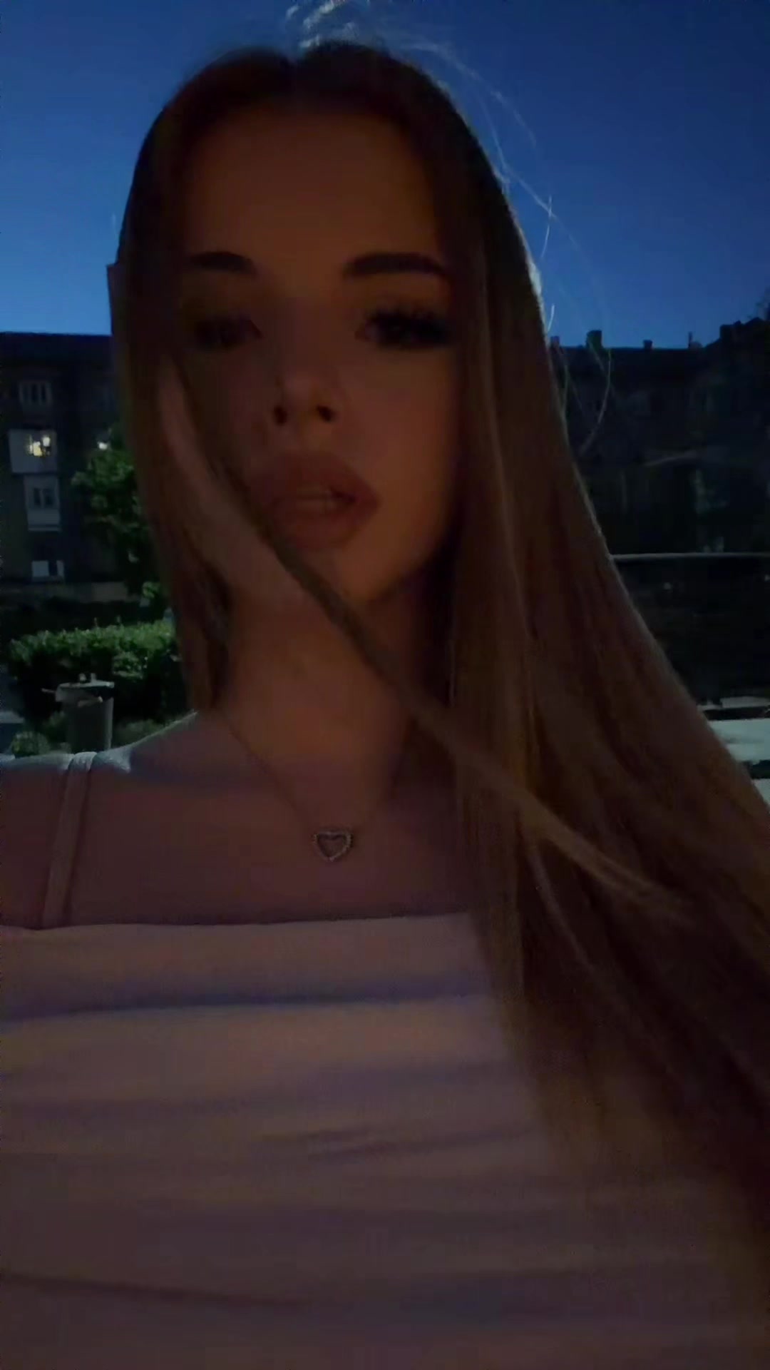 @d
