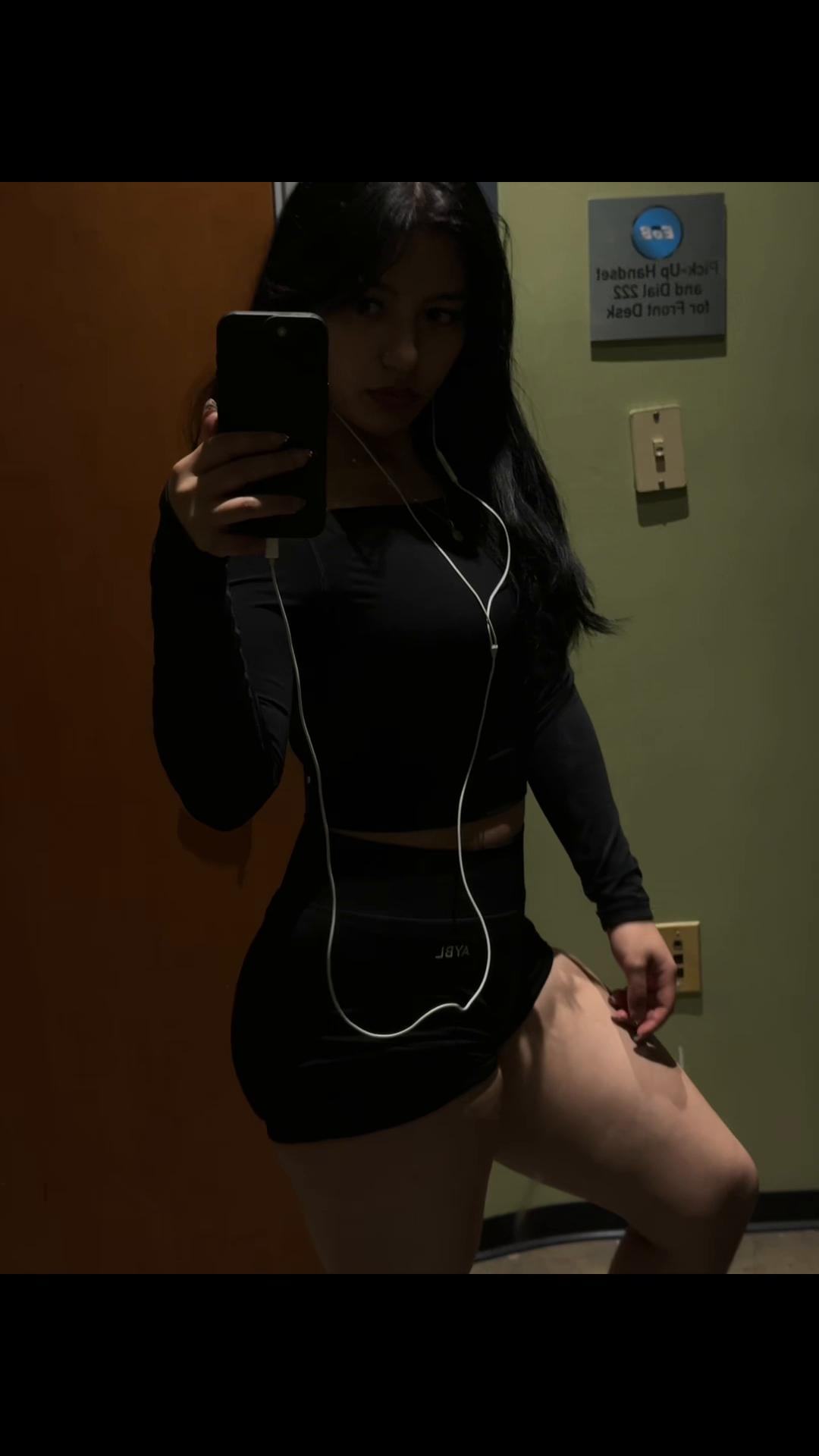 @Domenica🖤
