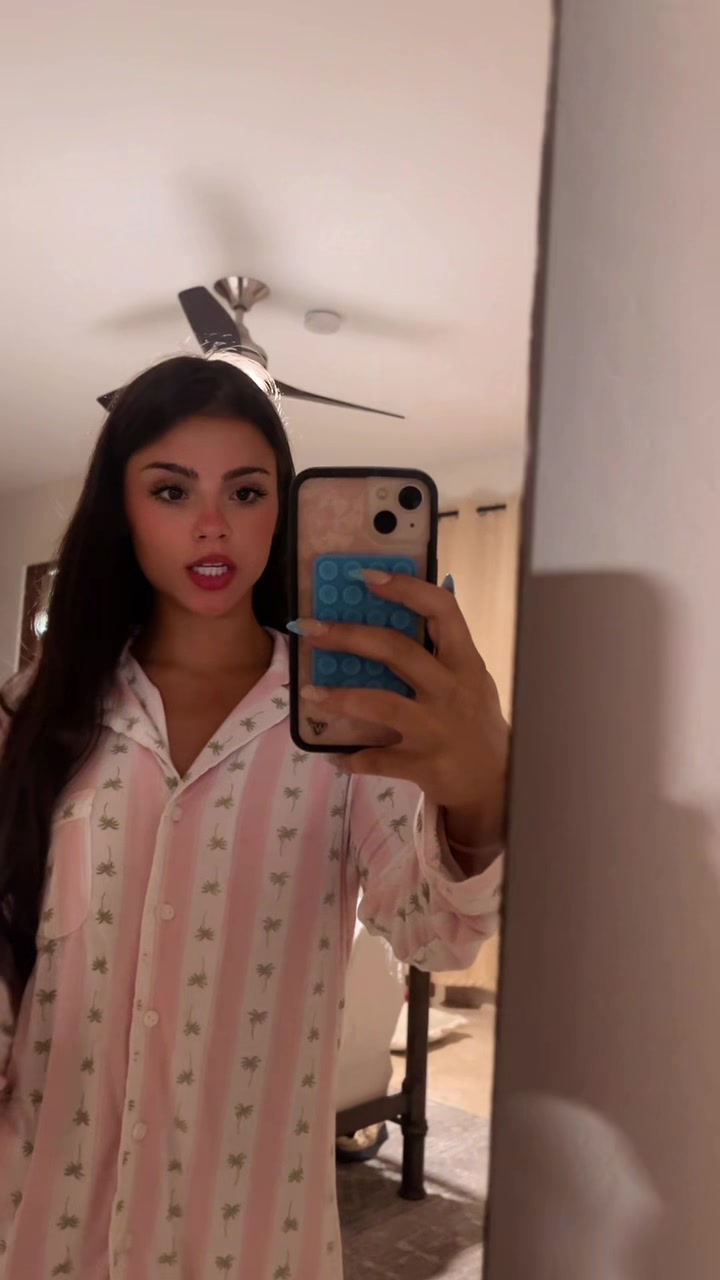 @fashionista