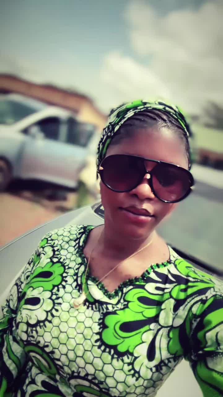 @Ayomide 🌺🦋🥳