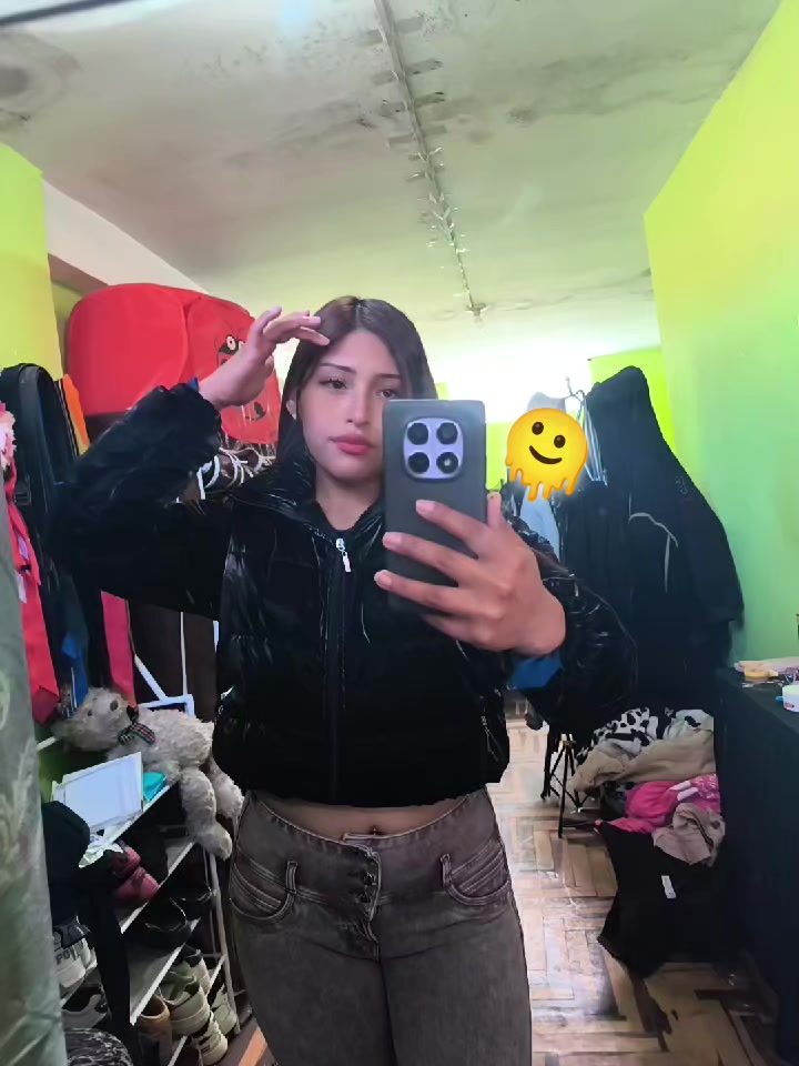 @Kely cruz 🦋
