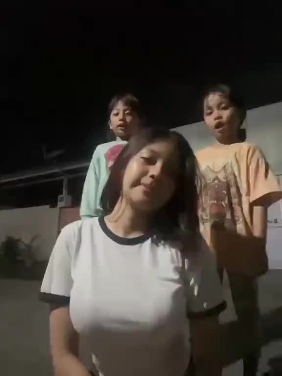 @Queen01