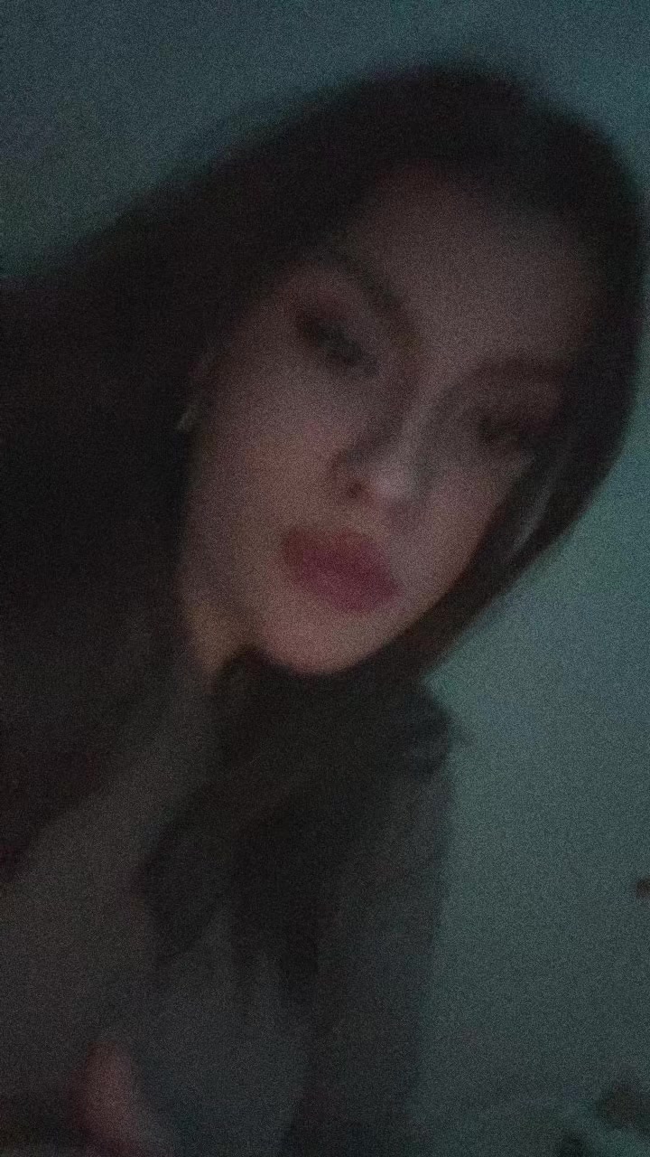 @Anastasia Prokyrorova