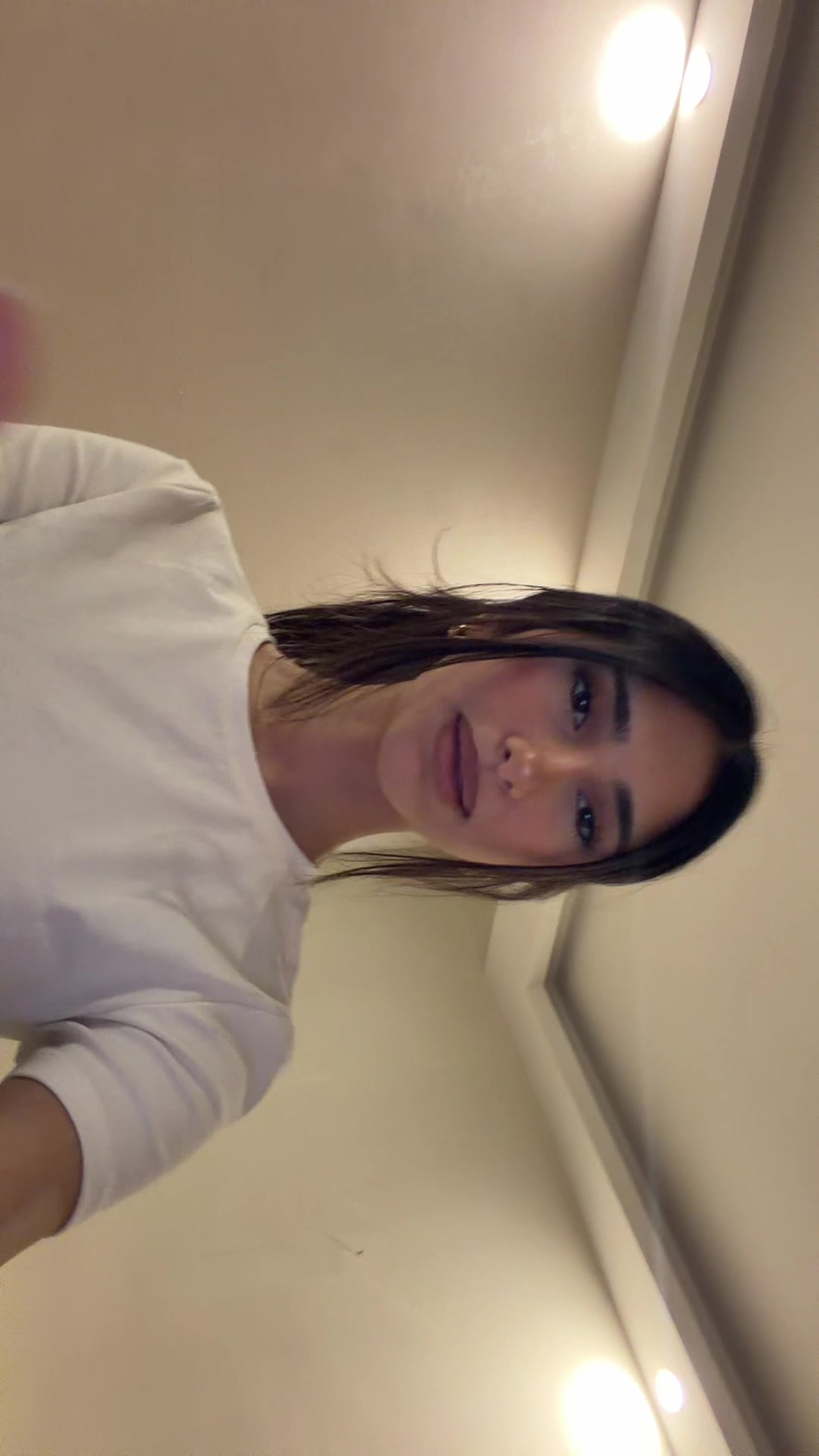@Niusha