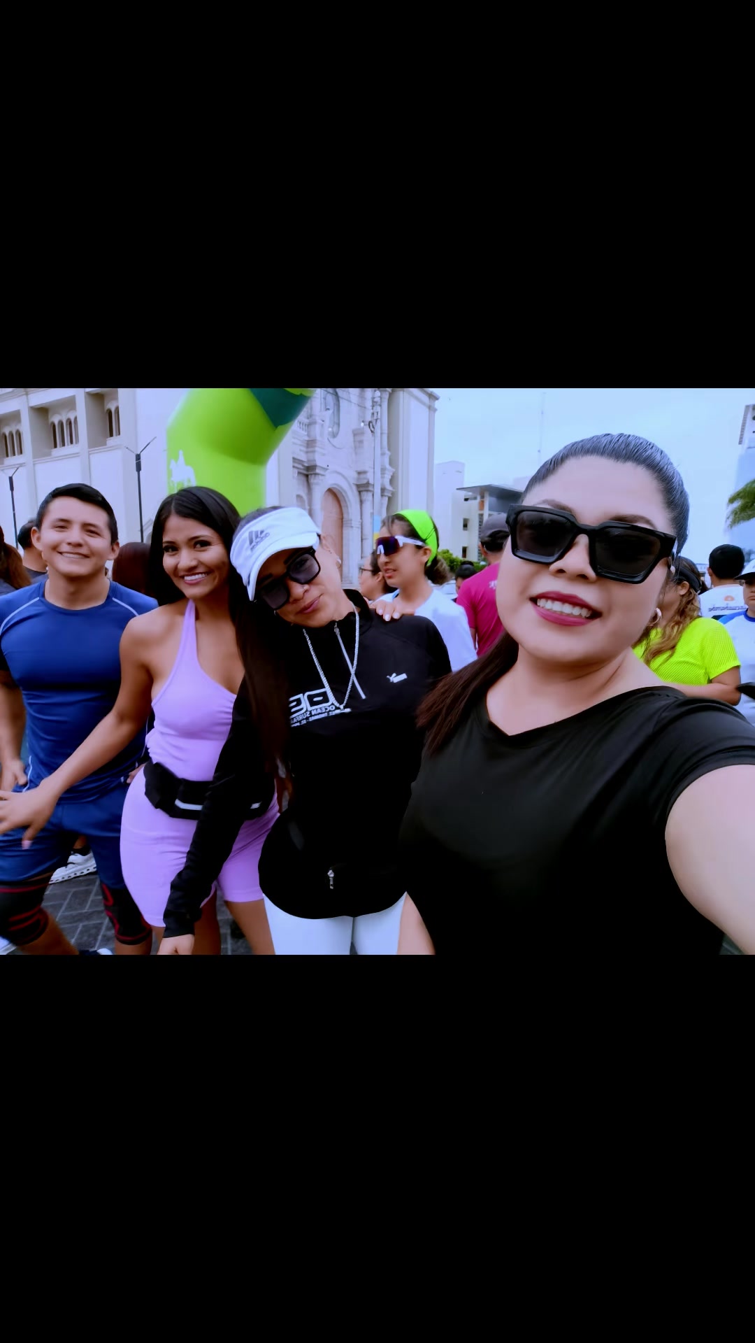 @Yazmin Fiorella DOMINGUEZ