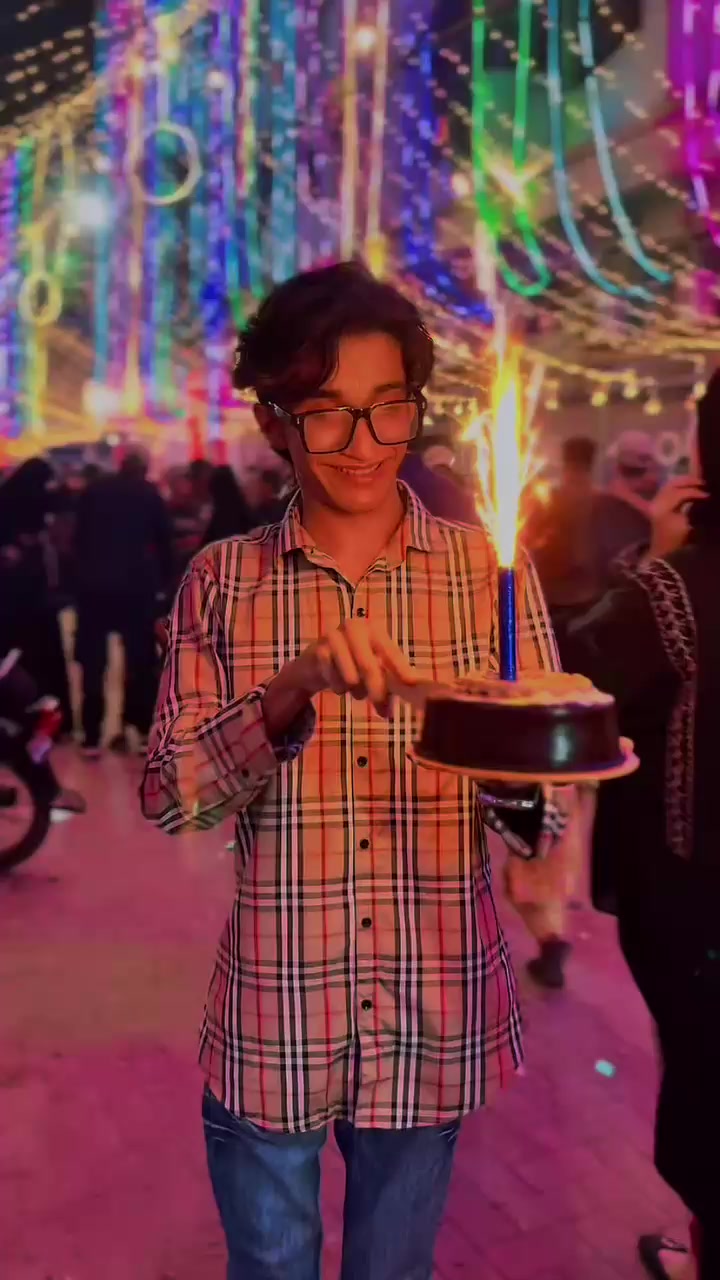 @ℳ𝓇.𝒸𝒽𝒰𝓏𝒶🐣