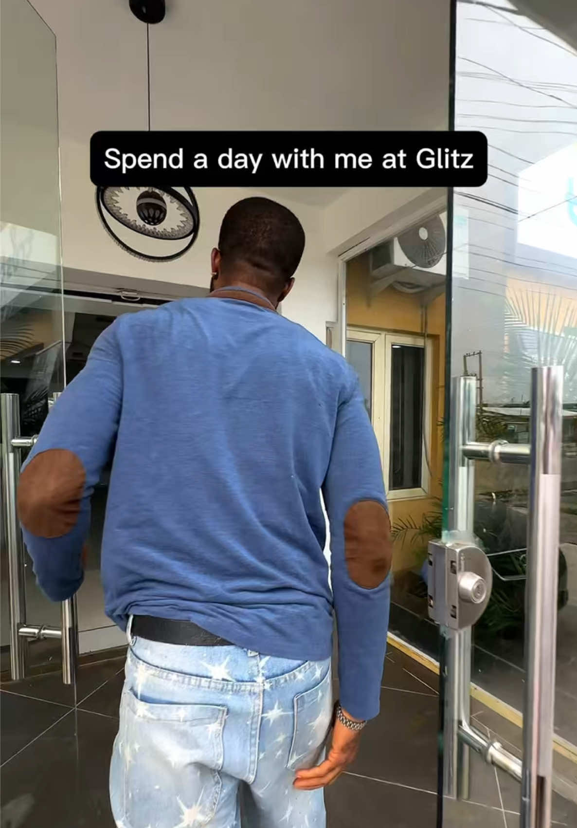 @glitznails__