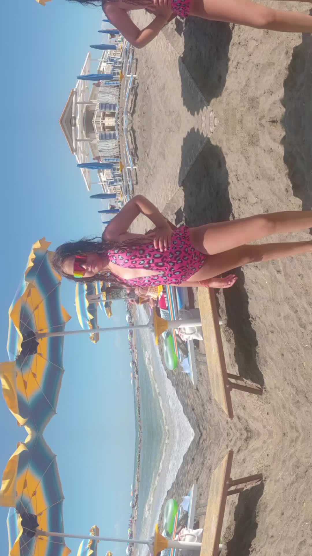 @Tina Bava972