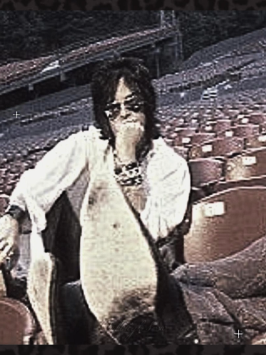 @𝓛𝓮𝓲𝓰𝓱🎸