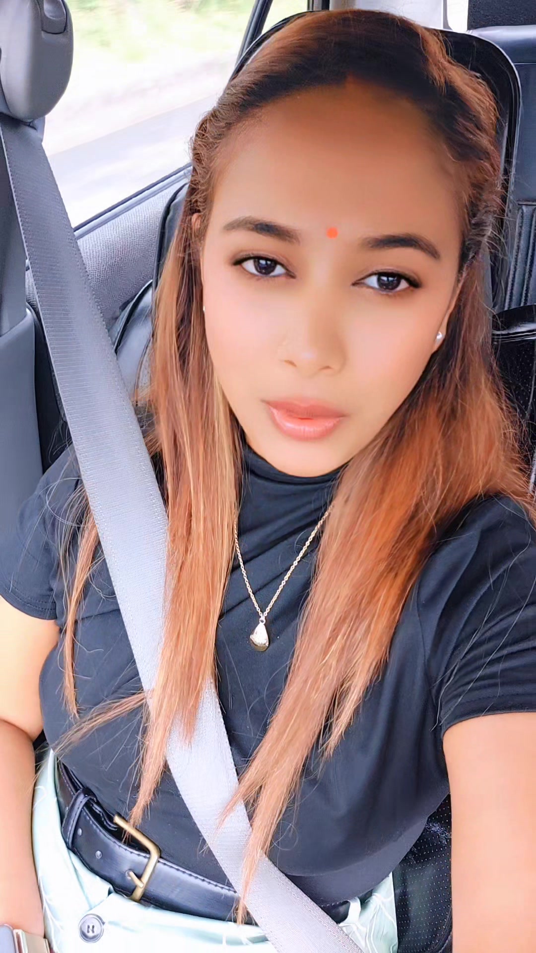 @Divyashna💞🌹⚘