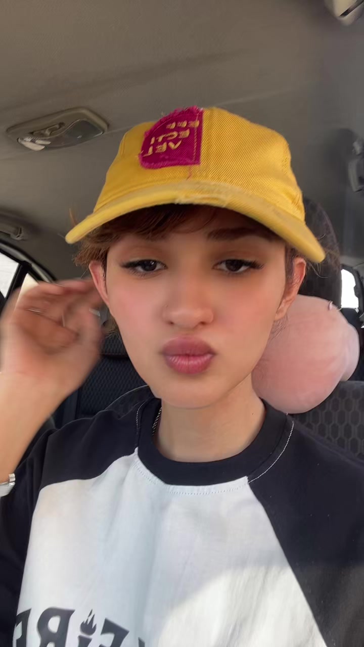 @Azula👄