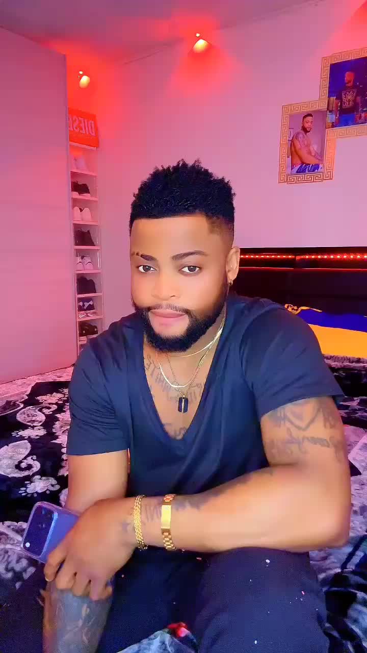 @💵 𝗔𝗨𝗦𝗧𝗜𝗡 𝗪𝗛𝗜𝗧𝗘 💶