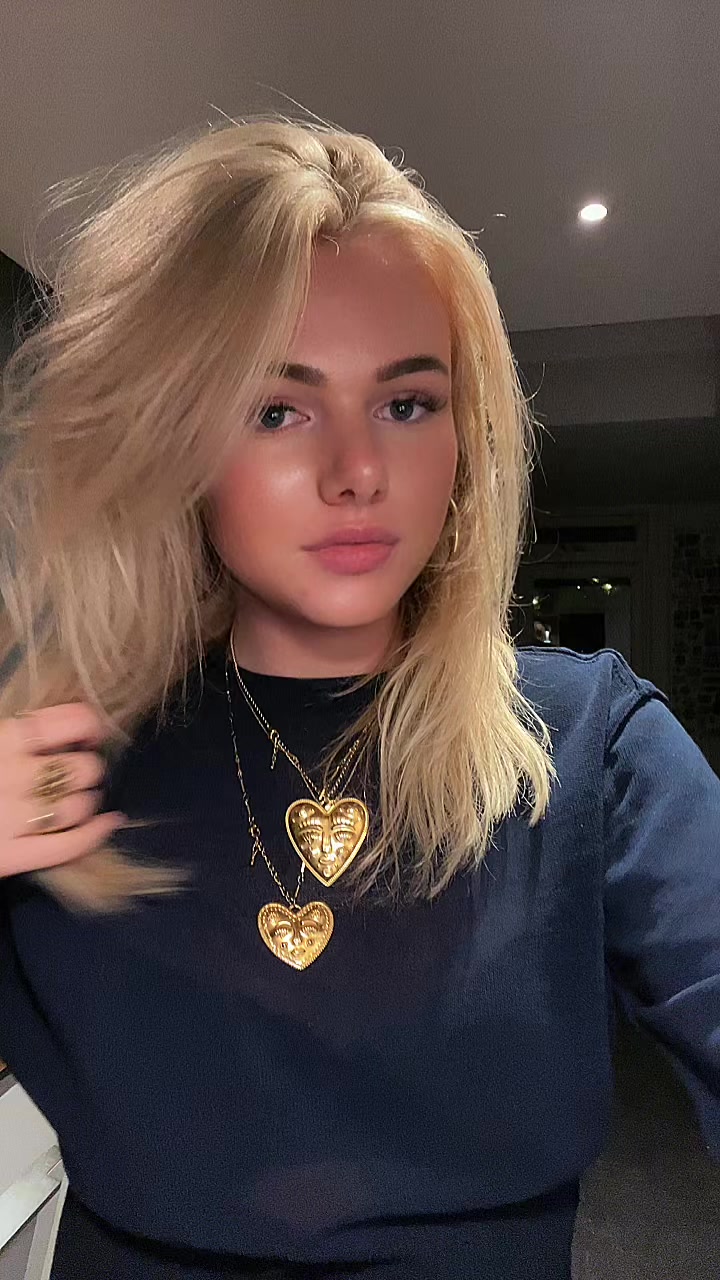 @Roos 🚀❤️&zwj;🔥💥