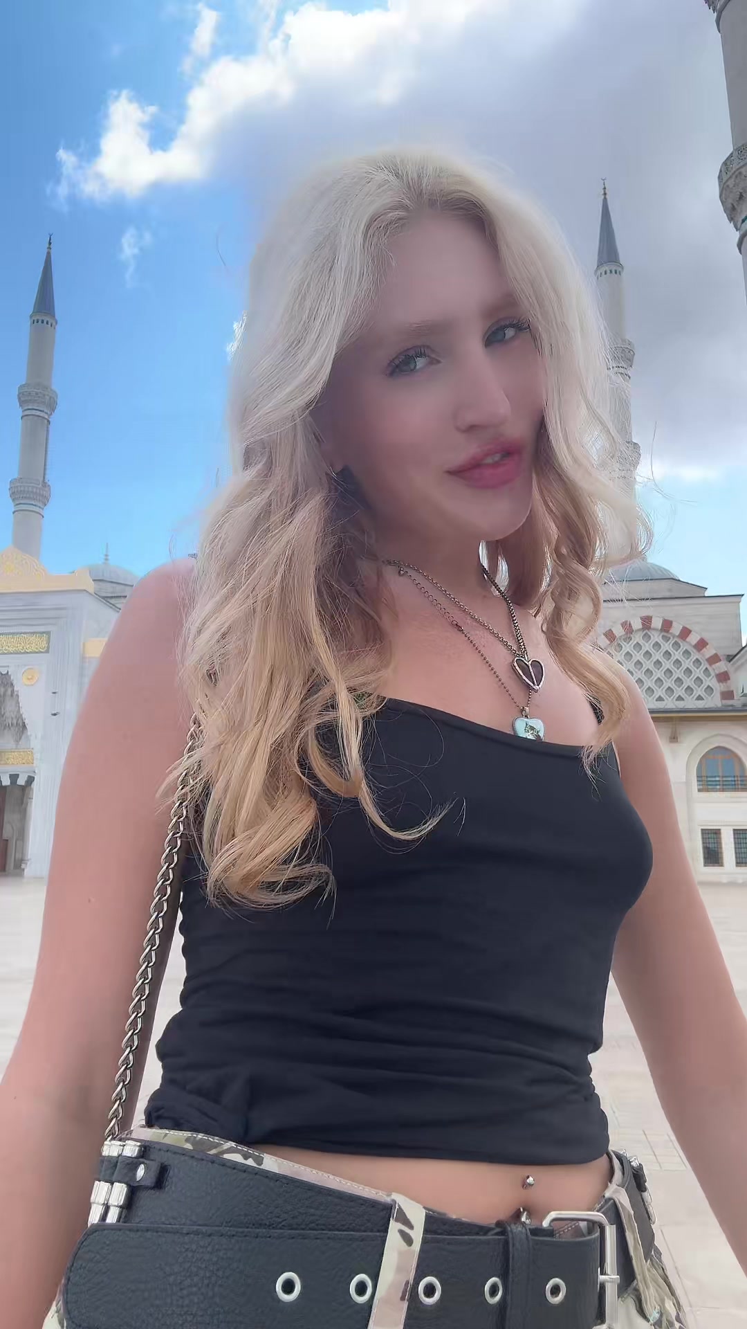 @kondratyevaaaaaaaaa