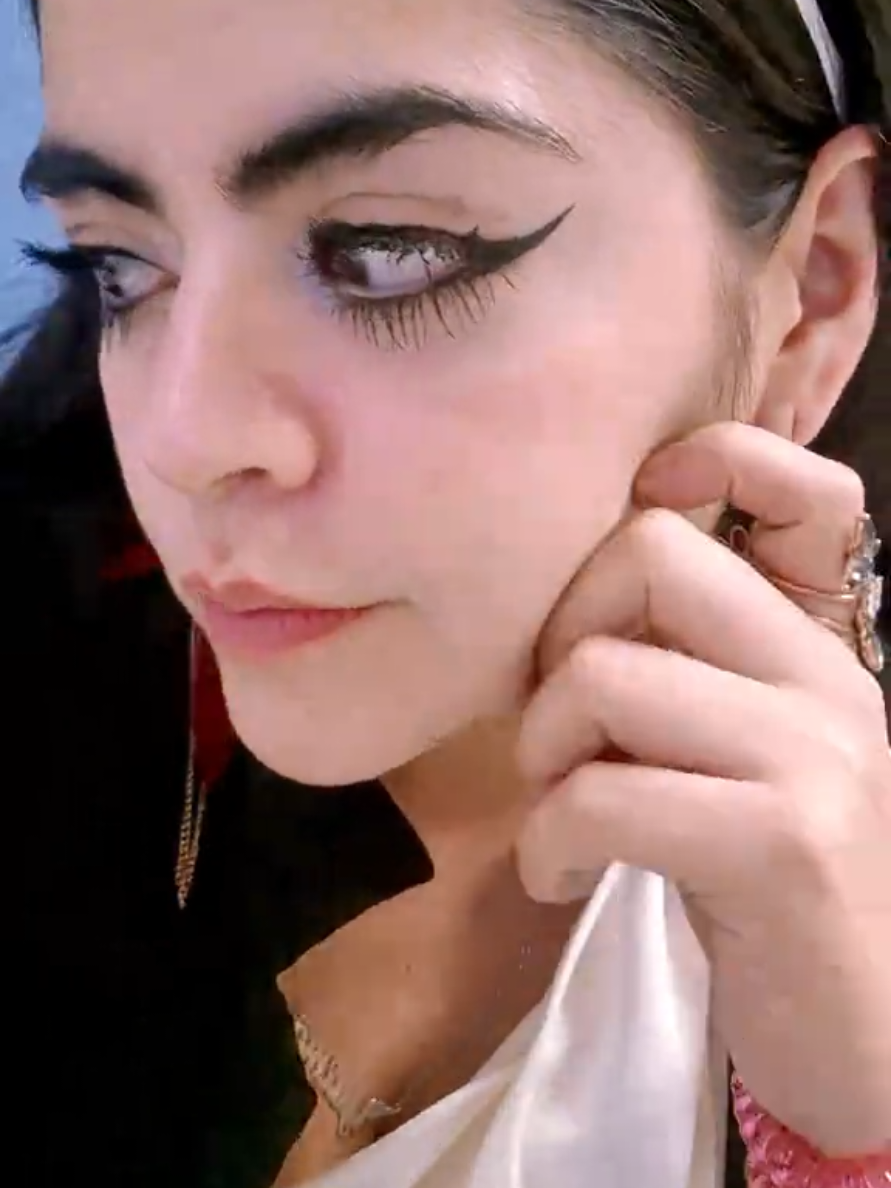 @𝓨 𝓾 𝓵 𝓶 𝓪 ❤️