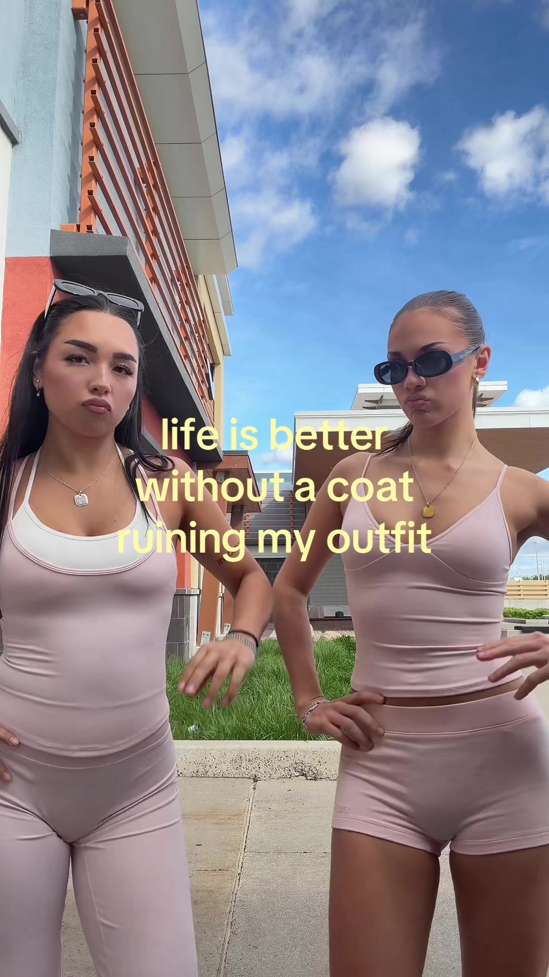 @Kiarra