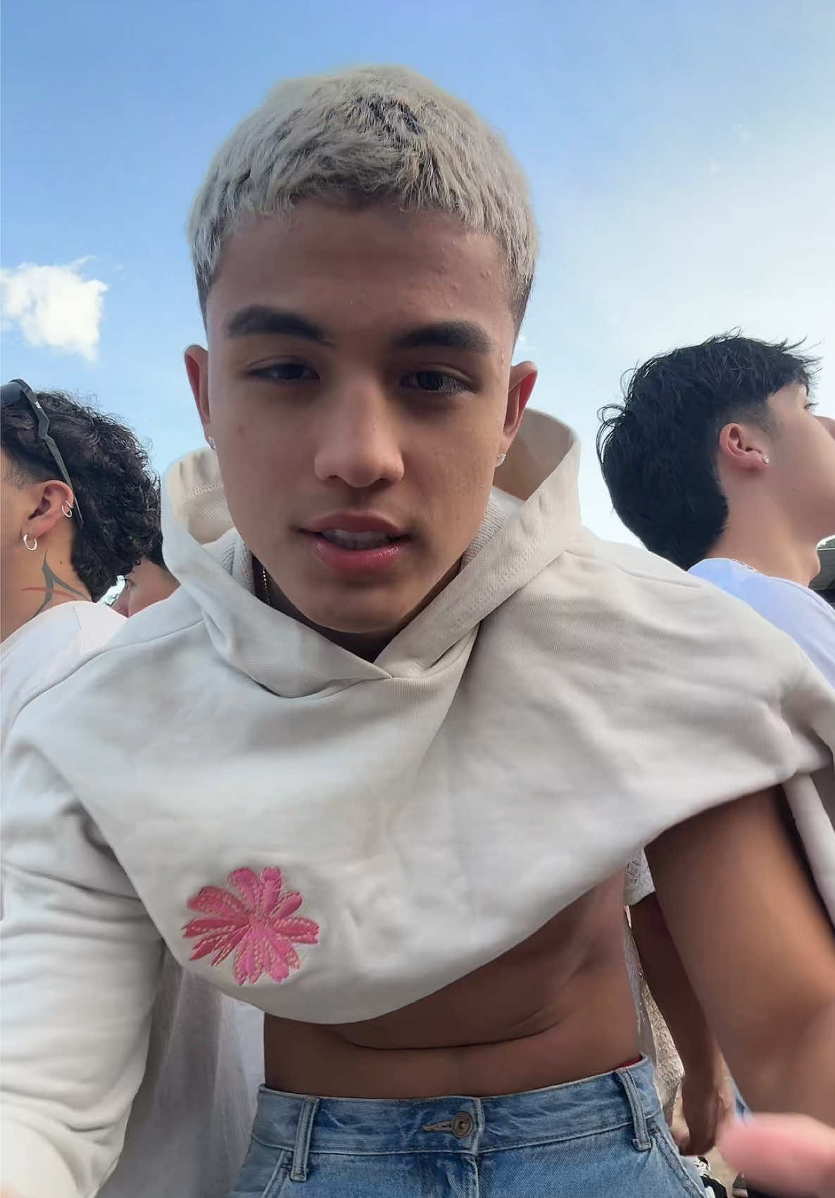 @𝐇𝐮𝐠𝐨 🦦