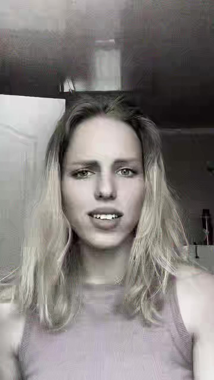 @Anna_