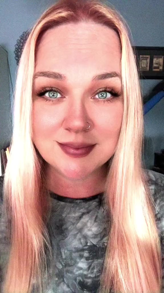 @Its Me I am Sherri🇨🇦❌🌻💛👑