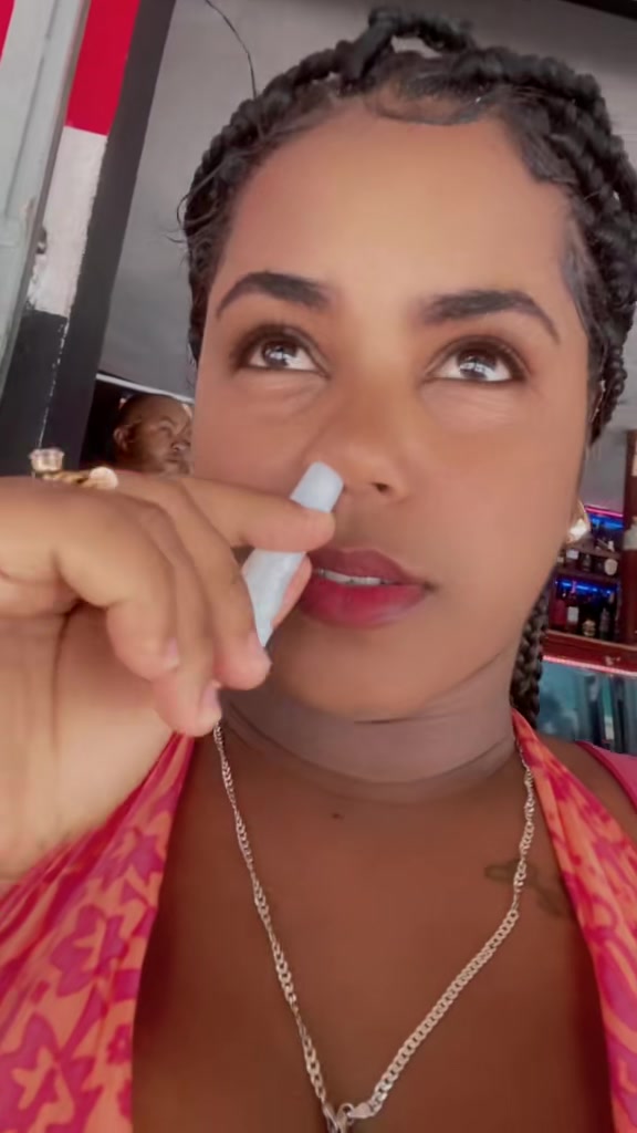 @Pamela🦋😇