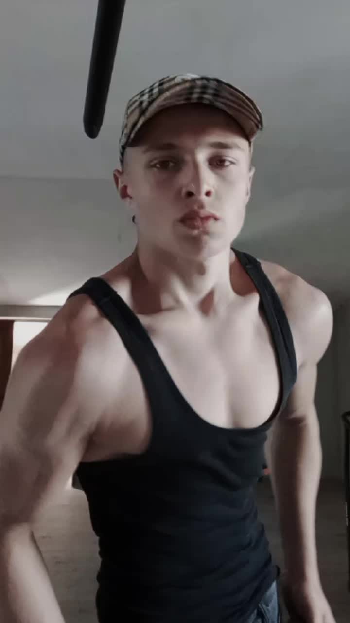 @🛸