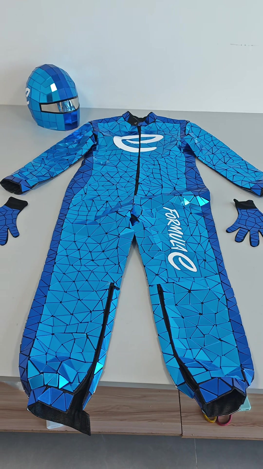 @vsledmirrorcostumes
