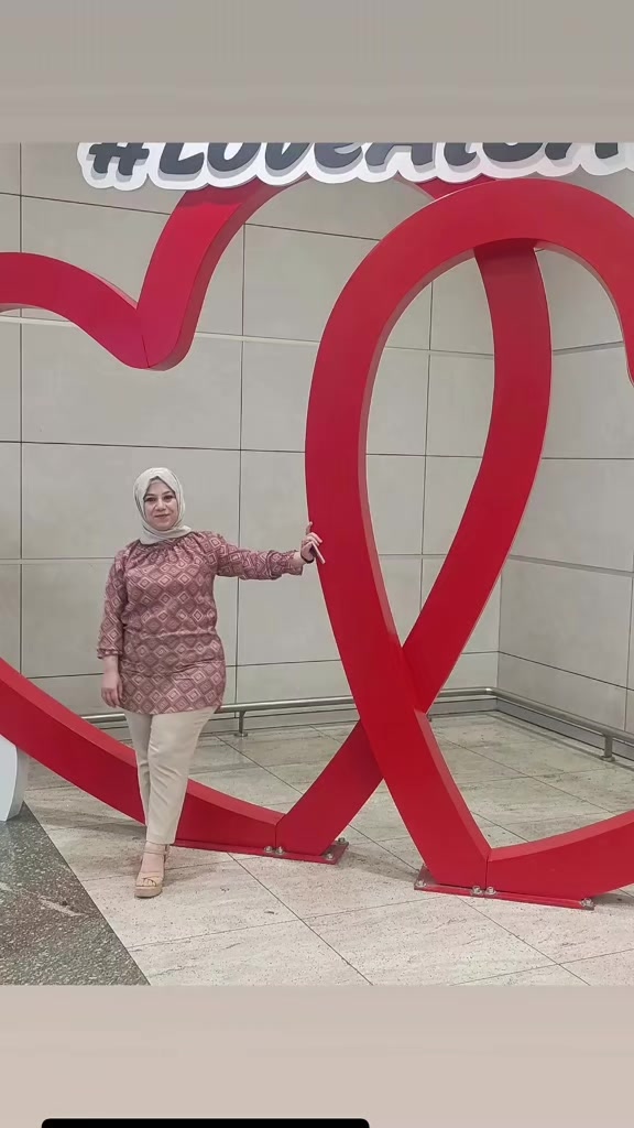 @deryasarı5541