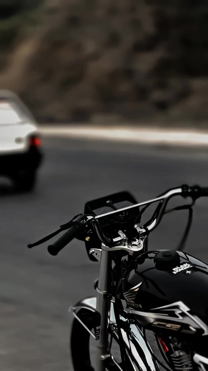@𝐀𝐊