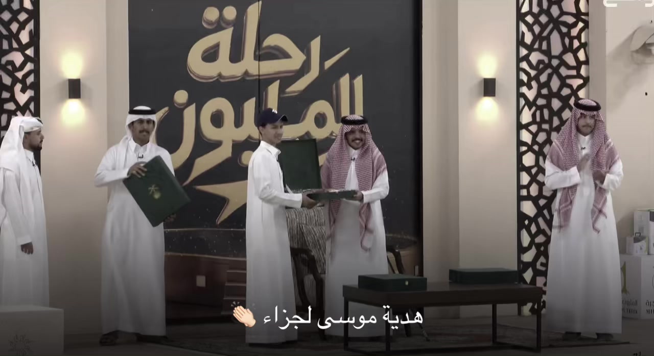 @أكتوبر