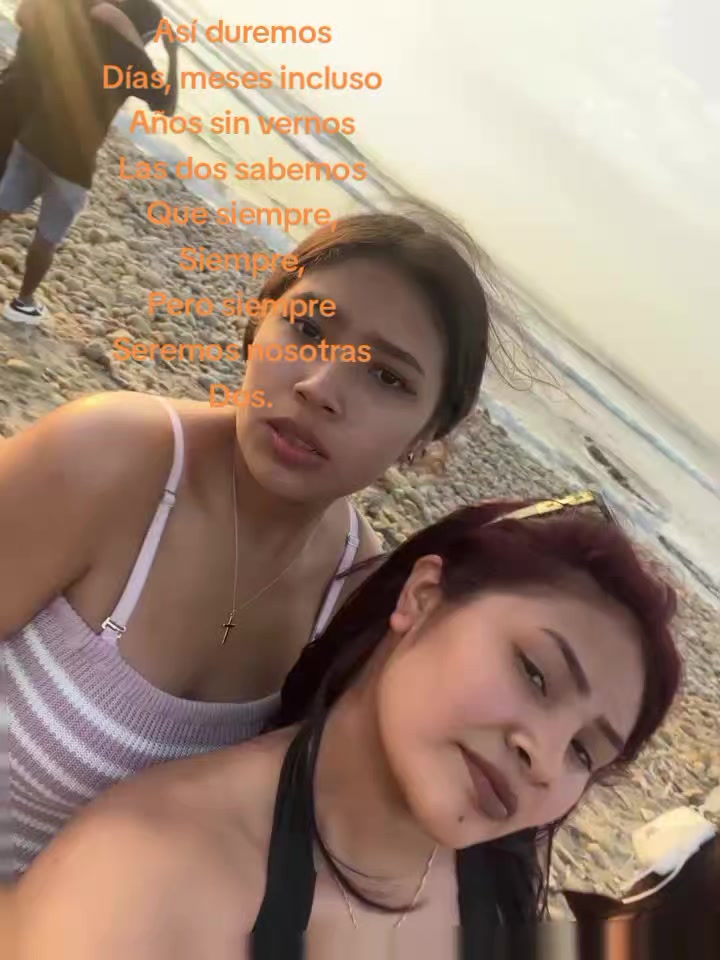 @Lau🦋