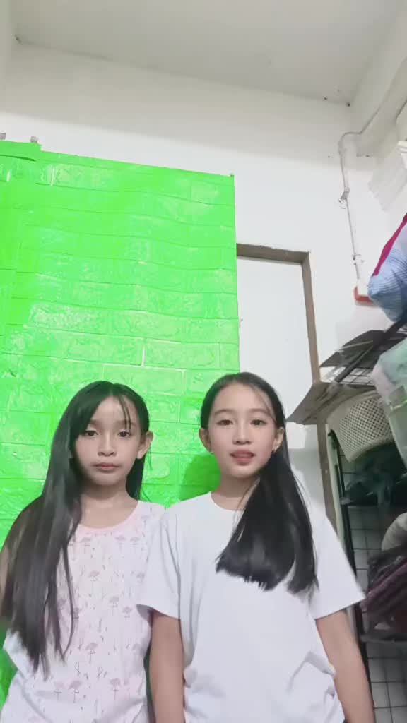 @little nifty