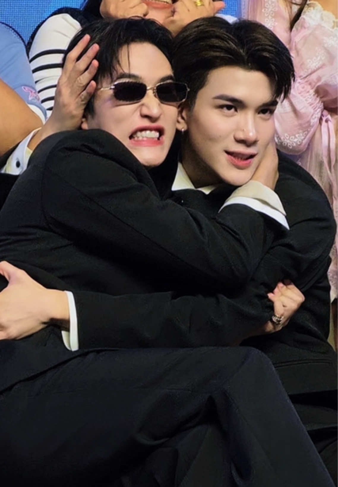 @ฮน🦋