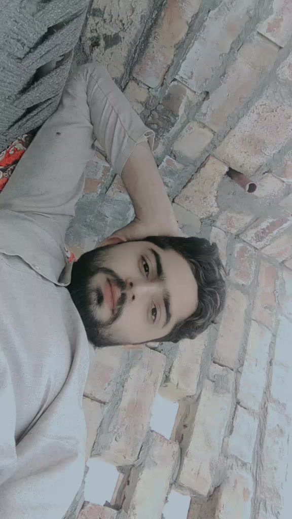@Hamzi 💫