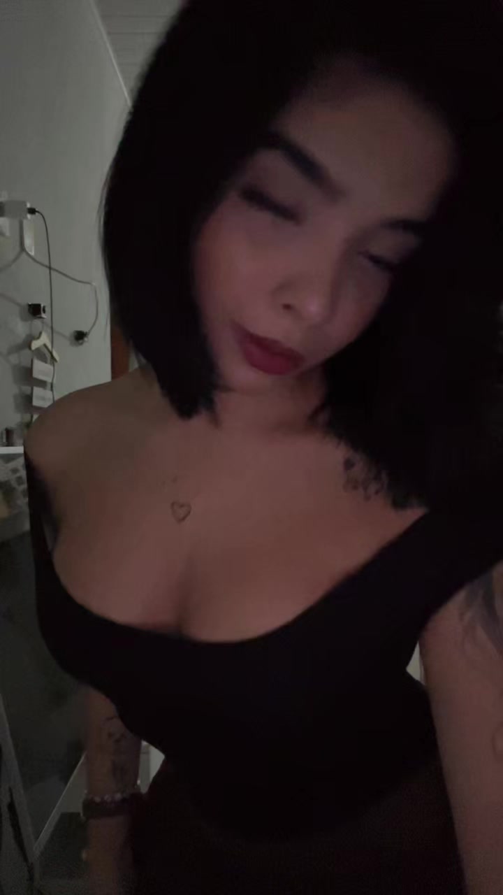 @yasminbrunethi